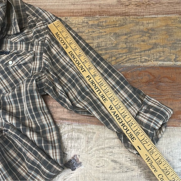 Mens Wrangler ATG long-sleeved men’s Medium Gorpcore roll tab sleeve - Picture 12 of 13